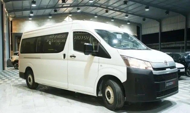 New Toyota HiAce H300, 2.8 l, 2026 in Saudi Arabia, Dammam by الرفقة الفاخرة للسيارات, White color.  | AUTO.AE | Listing #263247