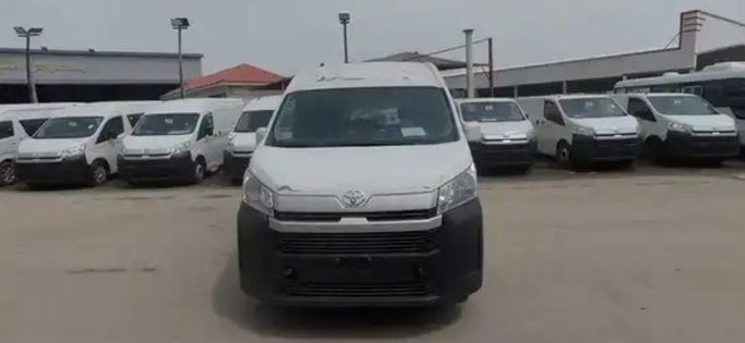 New Toyota HiAce H300, 2.8 l, 2025 in Saudi Arabia, Dammam by معرض أبو سيف الشهري للسيارات, White color.  | AUTO.AE | Listing #264913