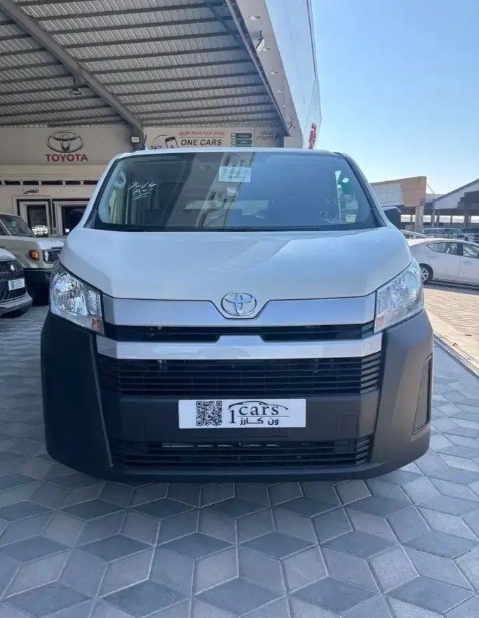 جديدة Toyota HiAce H300, 2.8 l, 2026 في في المملكة العربية السعودية, الدمام من معرض ون كارز للسيارات One Cars، اللون أبيض. مواصفات الخليج | AUTO.AE | إعلان #276911