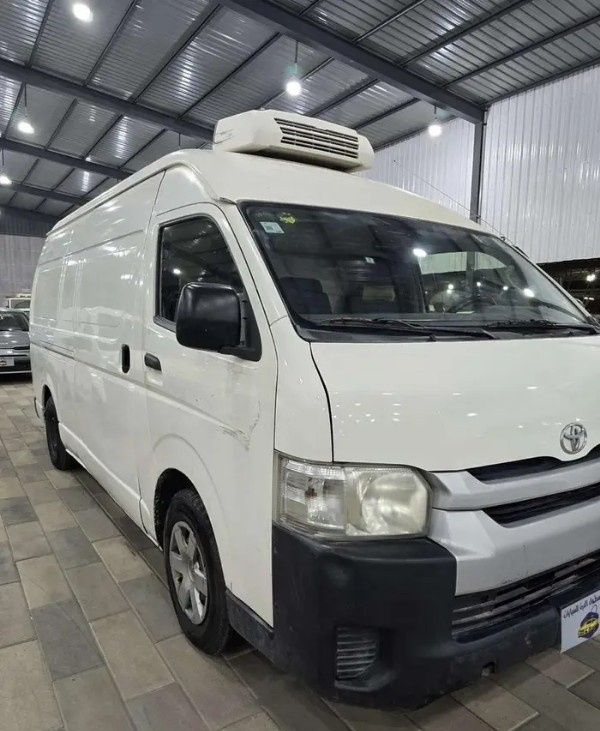 Подержанный Toyota HiAce H200 Рестайлинг, 2.0 л, 2018 в Саудовская Аравия, Даммам от معرض اسطول الدرة للسيارات Белый цвет.  | AUTO.AE | Объявление #296026 — фото 5 из 18