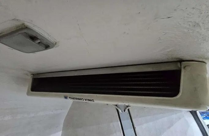 Подержанный Toyota HiAce H200 Рестайлинг, 2.0 л, 2018 в Саудовская Аравия, Даммам от معرض اسطول الدرة للسيارات Белый цвет.  | AUTO.AE | Объявление #296026 — фото 16 из 18
