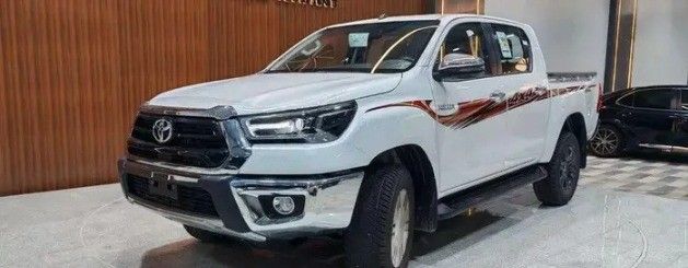جديدة Toyota Hilux فيس ليفت الثامن, 2.7 l, 2026 في في المملكة العربية السعودية, الدمام من الرفقة الفاخرة للسيارات، اللون أبيض.  | AUTO.AE | إعلان #262245