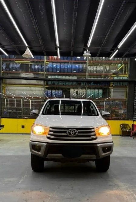 مستعملة Toyota Hilux ثامناً, 2.8 l, 2020 في في المملكة العربية السعودية, الدمام من معرض سطام الزعبي للسيارات، اللون أبيض.  | AUTO.AE | إعلان #277963