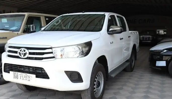 جديدة Toyota Hilux ثامناً، 2.7 لتر، 2026 في المملكة العربية السعودية، الدمام من معرض ون كارز للسيارات One Cars، اللون أبيض.  | AUTO.AE | إعلان #295281