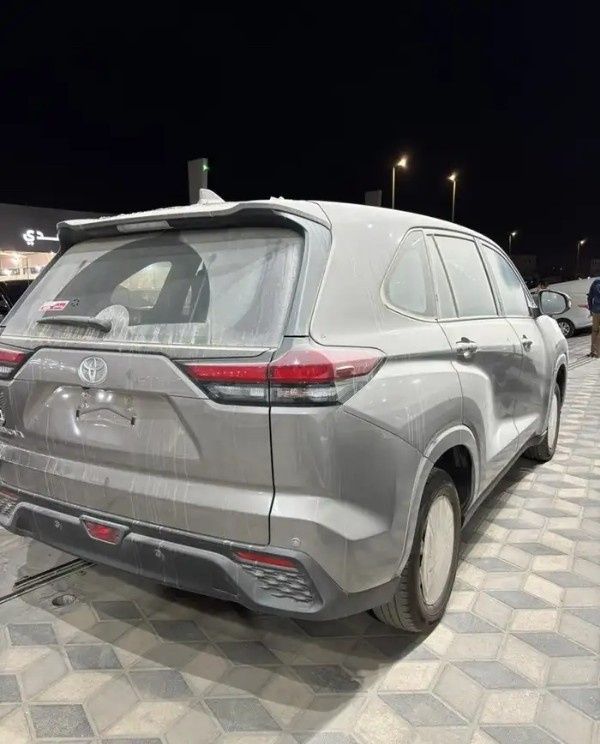 Новый Toyota Innova III, 2.0 л, 2026 в Саудовская Аравия, Даммам от معرض ون كارز للسيارات One Cars Золотистый цвет.  | AUTO.AE | Объявление #295393 — фото 5 из 11