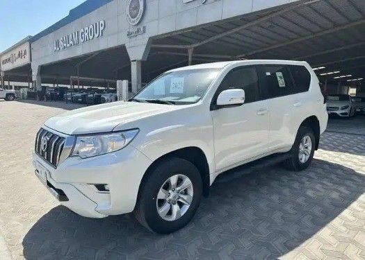 Подержанный Toyota Land Cruiser Prado 150 Series Рестайлинг 2, 4.0 л, 2023 в Саудовская Аравия, Даммам от معرض مجموعة السلام Al-salam gulf Белый цвет. GCC | AUTO.AE | Объявление #259189