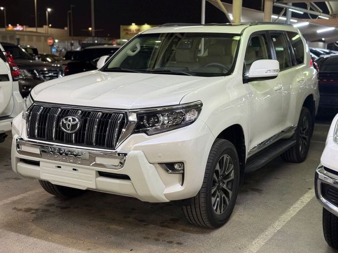 مستعملة Toyota Land Cruiser Prado 150 سلسلة 150 Series Facelift 3, 4.0 l, 2022 في في المملكة العربية السعودية, الدمام من معرض التاج الشمالي للسيارات، اللون أبيض. مواصفات الخليج | AUTO.AE | إعلان #259803