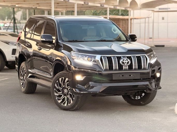 Подержанный Toyota Land Cruiser Prado 150 Series Рестайлинг 2, 2.7 л, 2019 в Саудовская Аравия, Даммам от معرض التاج الشمالي للسيارات Черный цвет. GCC | AUTO.AE | Объявление #259858