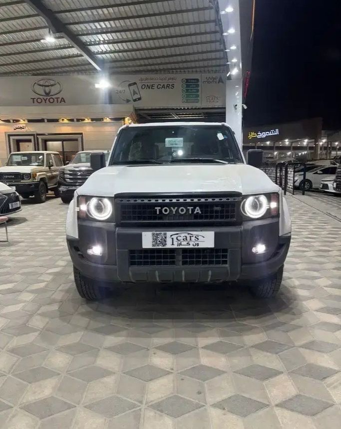 Новый Toyota Land Cruiser Prado 250 Series, 2.8 л, 2026 в Саудовская Аравия, Даммам от معرض ون كارز للسيارات One Cars Белый цвет. GCC | AUTO.AE | Объявление #276955