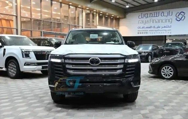 Новый Toyota Land Cruiser Twin Turbo 300 Series, 3.5 л, 2026 в Саудовская Аравия, Даммам от معرض مجموعة الفجر الجديد للسيارات Черный цвет.  | AUTO.AE | Объявление #258783