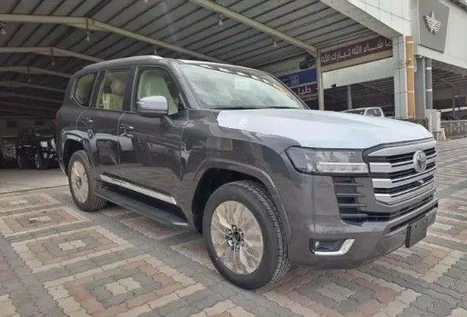 New Toyota Land Cruiser Twin Turbo 300 Series, 3.5 l, 2026 in Saudi Arabia, Dammam by معرض دليل المملكة للسيارات dalil almamlakah, Grey color. GCC Specs | AUTO.AE | Listing #259259