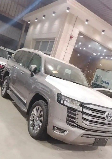 Новый Toyota Land Cruiser 300 Series, 3.3 л, 2024 в Саудовская Аравия, Даммам от معرض روابي للسيارات rwabi Белый цвет. GCC | AUTO.AE | Объявление #259473
