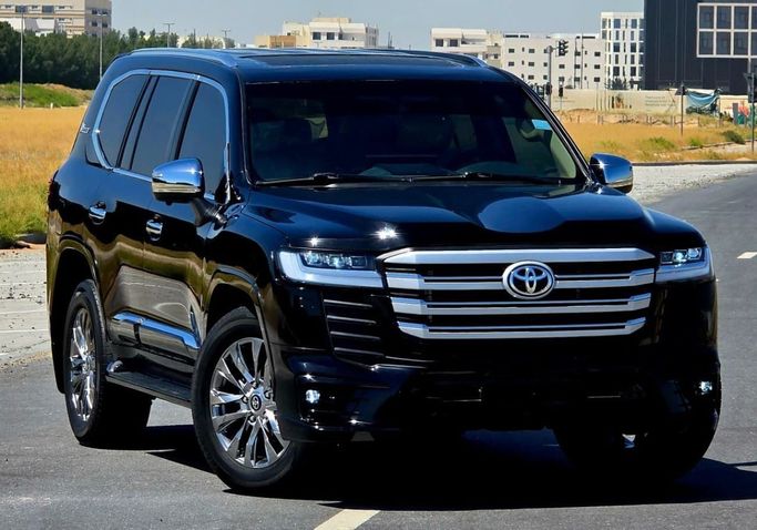 مستعملة Toyota Land Cruiser 200 Series 200 Series Facelift 2, 4.0 l, 2016 في في المملكة العربية السعودية, الدمام من معرض التاج الشمالي للسيارات، اللون أسود. مواصفات الخليج | AUTO.AE | إعلان #259700