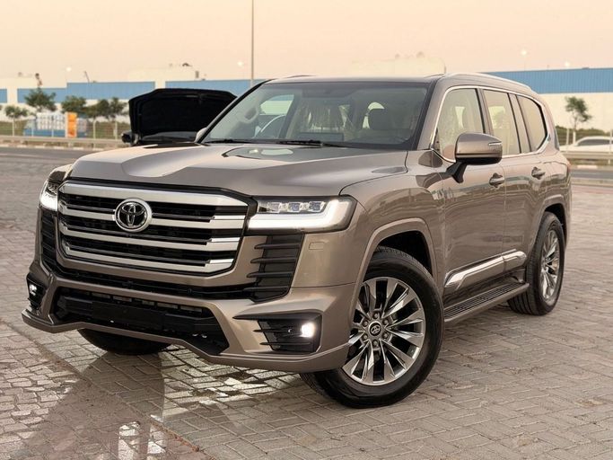 مستعملة Toyota Land Cruiser السلسلة 300, 4.0 l, 2023 في في المملكة العربية السعودية, الدمام من معرض التاج الشمالي للسيارات، اللون بني. مواصفات الخليج | AUTO.AE | إعلان #259836