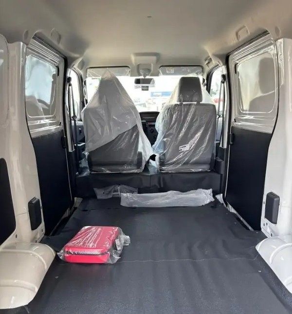 جديدة Toyota Lite Ace سادساً، 1.5 لتر، 2025 في المملكة العربية السعودية، الدمام من معرض ون كارز للسيارات One Cars، اللون أبيض.  | AUTO.AE | إعلان #295256 — صورة 10 من 13