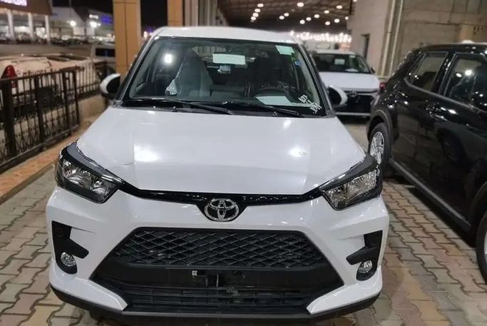 Новый Toyota Raize I, 1.2 л, 2026 в Саудовская Аравия, Даммам от معرض مركبة العز Белый цвет.  | AUTO.AE | Объявление #295954 — фото 2 из 13