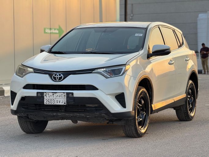 Подержанный Toyota RAV4 IV (XA40) Рестайлинг, 2.5 л, 2016 в Саудовская Аравия, Даммам от معرض البدر الشرقي للسيارات Белый цвет.  | AUTO.AE | Объявление #268196