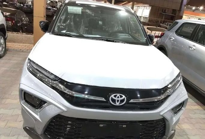 Новый Toyota Urban Cruiser III, 1.5 л, 2026 в Саудовская Аравия, Даммам от معرض مركبة العز Серебристый цвет.  | AUTO.AE | Объявление #295949