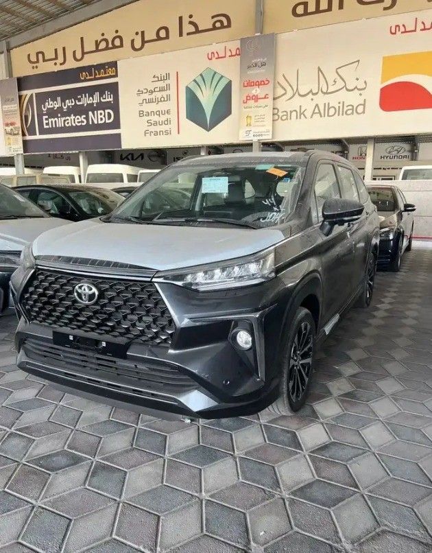 New Toyota Veloz, 1.5 l, 2025 in Saudi Arabia, Dammam by معرض مجموعة الفجر الجديد للسيارات, Black color.  | AUTO.AE | Listing #258873