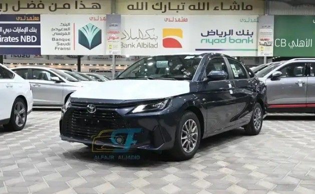 جديدة Toyota Yaris فيس ليفت XP150 XP150, 1.3 l, 2026 في في المملكة العربية السعودية, الدمام من معرض مجموعة الفجر الجديد للسيارات، اللون رمادي.  | AUTO.AE | إعلان #258978