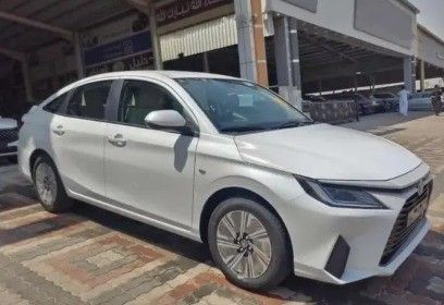 Новый Toyota Yaris IV, 1.5 л, 2026 в Саудовская Аравия, Даммам от معرض دليل المملكة للسيارات dalil almamlakah Белый цвет. GCC | AUTO.AE | Объявление #259289