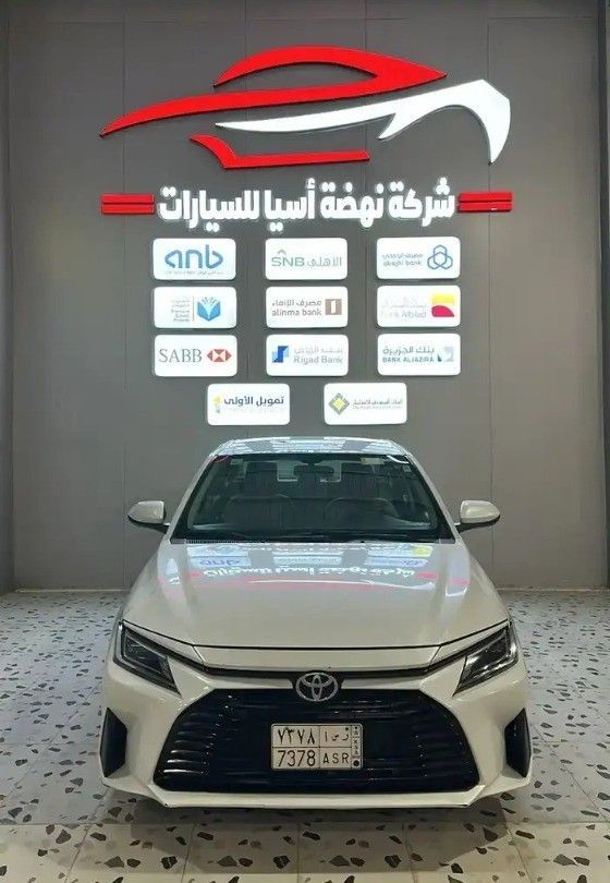 Used Toyota Yaris IV, 1.5 l, 2023 in Saudi Arabia, Dammam by معرض اسيا للسيارات, White color.  | AUTO.AE | Listing #260450