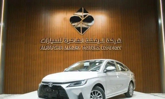 Новый Toyota Yaris IV (AC100), 1.3 л, 2026 в Саудовская Аравия, Даммам от الرفقة الفاخرة للسيارات Серебристый цвет.  | AUTO.AE | Объявление #263221