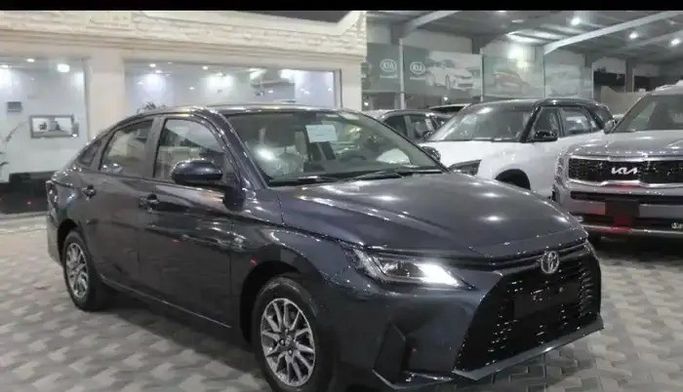 Новый Toyota Yaris IV (AC100), 1.3 л, 2026 в Саудовская Аравия, Даммам от معرض محمد علي السهيمي للسيارات Серый цвет. Other | AUTO.AE | Объявление #277653