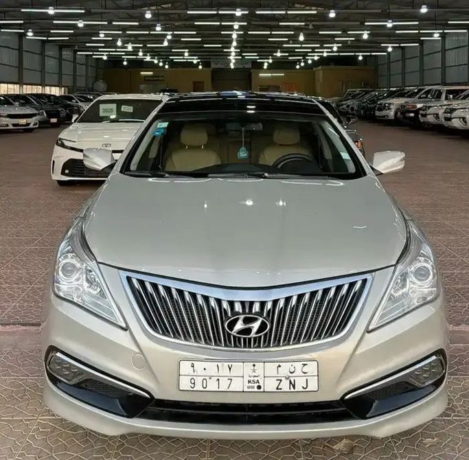 Used Hyundai Azera II Facelift, 3.3 l, 2016 in Saudi Arabia, Hafar Al-Batin by معرض مركبة الدمام للسيارات, Silver color.  | AUTO.AE | Listing #281624