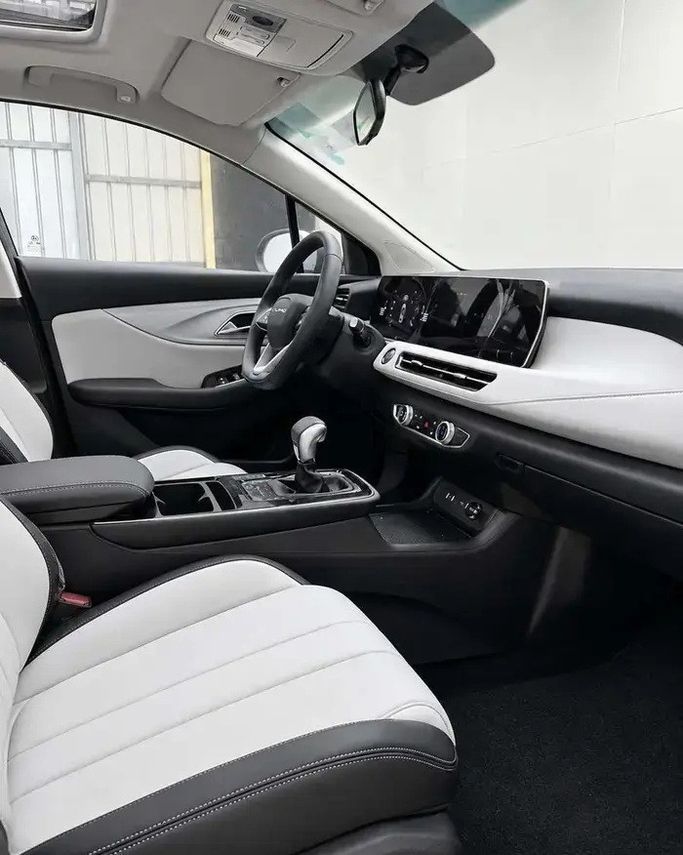 Новый BAIC U5 Plus, 1.5 л, 2026 в Саудовская Аравия, Джидда от TM شركة التموين الحديث Серебристый цвет.  | AUTO.AE | Объявление #295791 — фото 12 из 17