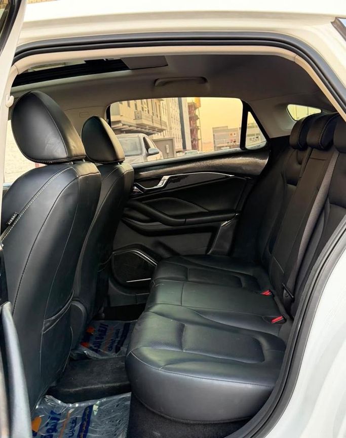 Used Bestune B70 I, 1.5 l, 2023 in Saudi Arabia, Jeddah by Rawafid Al Barakah Cars معرض روافد البركة للسيارات, White color.  | AUTO.AE | Listing #296373 — photo 12 of 14