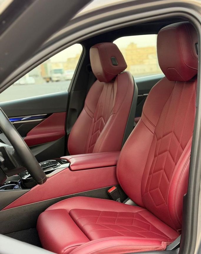 Подержанный BMW 5 Series 520i VIII (G60/G61/G68), 2.0 л, 2024 в Саудовская Аравия, Джидда от Ideal Experience Trading ايديال اكسبيرينس للتجارة Серый цвет.  | AUTO.AE | Объявление #296325 — фото 22 из 22