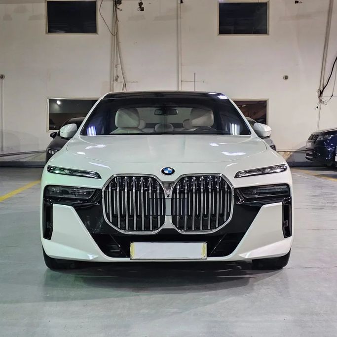 Used BMW 7 Series 735i VII (G70), 3.0 l, 2025 in Saudi Arabia, Jeddah by Edition One, White color.  | AUTO.AE
