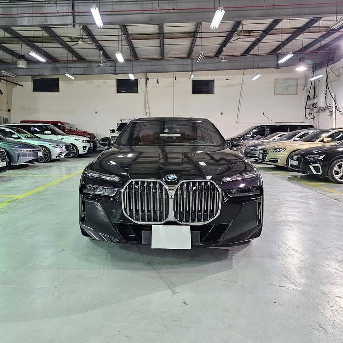 Used BMW 7 Series 740i VII (G70), 3.0 l, 2023 in Saudi Arabia, Jeddah by Edition One, Black color.  | AUTO.AE | Listing #246036