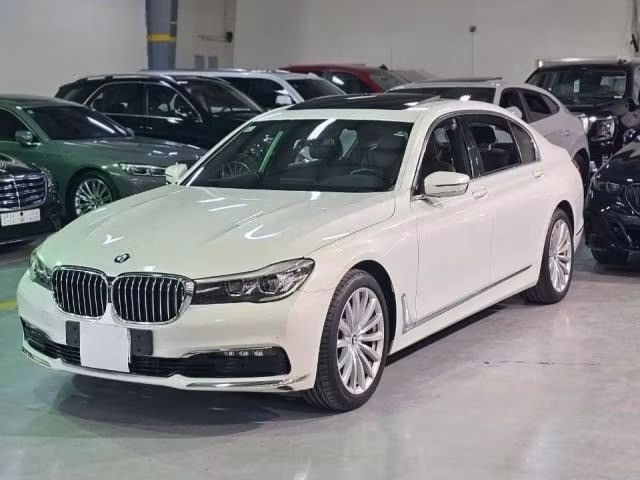 مستعملة BMW 7 Series 730Li السادس (G11/G12), 2.0 l, 2019 في في المملكة العربية السعودية, جدة من Edition One، اللون أبيض.  | AUTO.AE | إعلان #246862