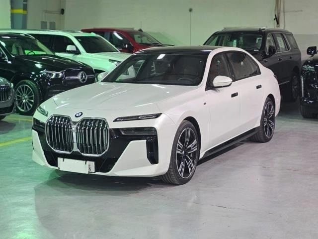 Used BMW 7 Series 740i VII (G70), 3.0 l, 2023 in Saudi Arabia, Jeddah by Edition One, White color.  | AUTO.AE | Listing #246863