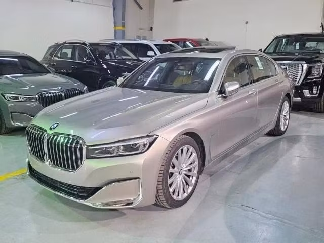 Подержанный BMW 7 Series 730Li VI (G11/G12) Рестайлинг, 3.0 л, 2022 в Саудовская Аравия, Джидда от Edition One Золотистый цвет.  | AUTO.AE | Объявление #246875