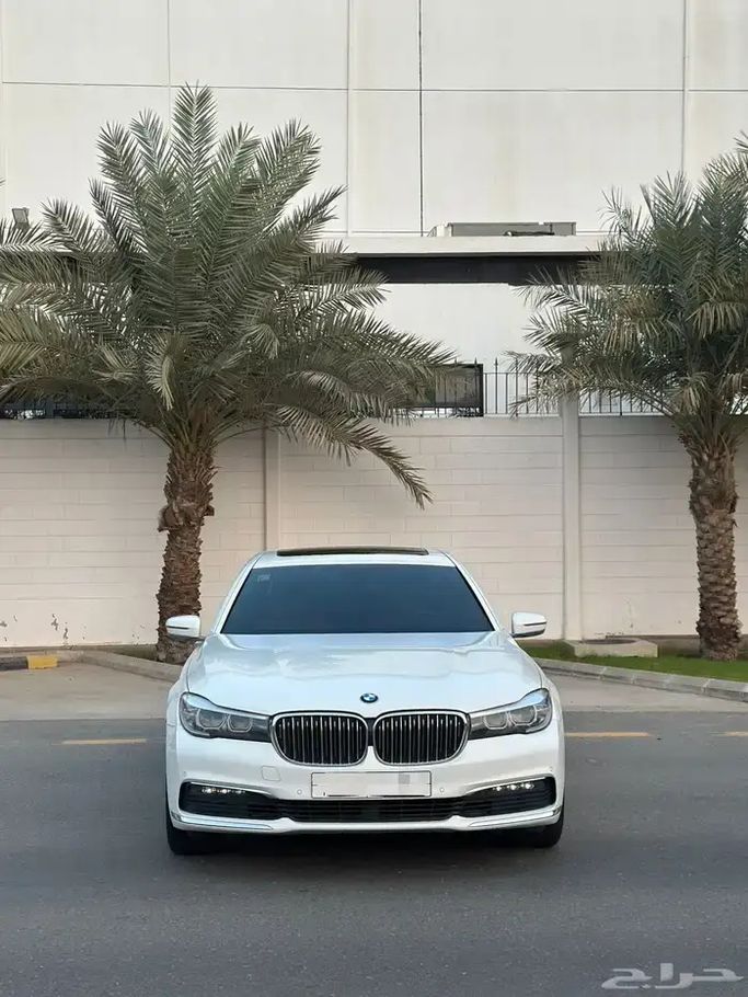 مستعملة BMW 7 Series 730i السادس (G11/G12), 2.0 l, 2019 في في المملكة العربية السعودية, جدة من Al Oun Cars معرض العون للسيارات، اللون أبيض.  | AUTO.AE | إعلان #276135