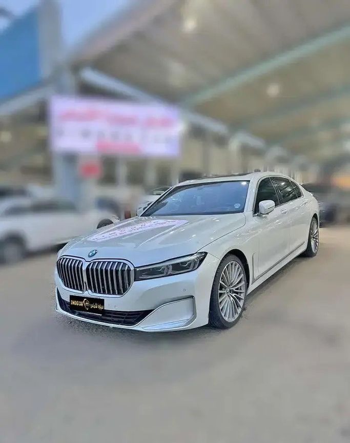 مستعملة BMW 7 Series 730i عملية فيس ليفت السادس (G11/G12), 2.0 l, 2020 في في المملكة العربية السعودية, جدة من Diamond Car معرض سيارة الألماس، اللون أبيض.  | AUTO.AE | إعلان #282239