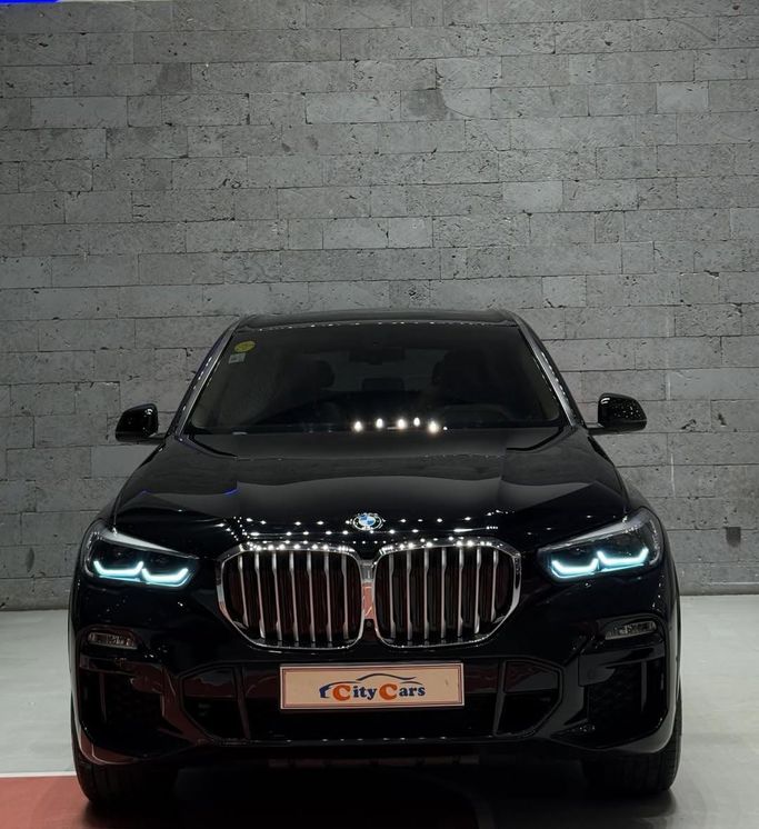 Подержанный BMW X5 40i xDrive IV (G05/G18), 3.0 л, 2019 в Саудовская Аравия, Джидда от CIty Cars Черный цвет.  | AUTO.AE