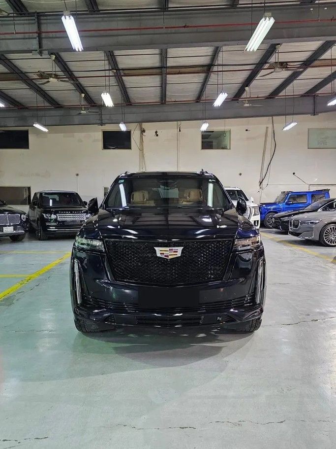 Used Cadillac Escalade V, 6.2 l, 2022 in Saudi Arabia, Jeddah by Edition One, Navy Blue color.  | AUTO.AE