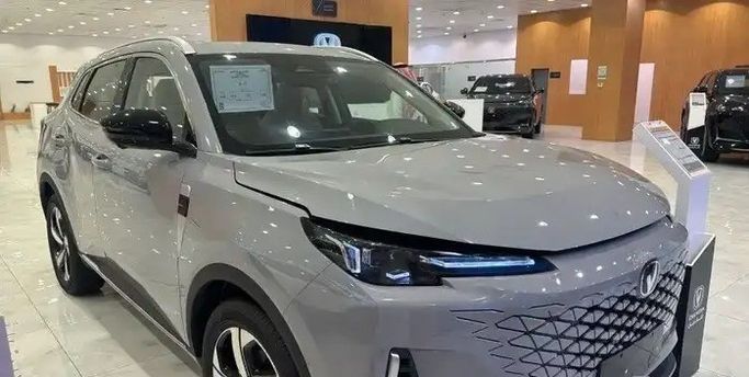 جديدة Changan UNI-S, 1.5 l, 2026 في في المملكة العربية السعودية, جدة من Rotana روتانا للسيارات، اللون رمادي.  | AUTO.AE | إعلان #275849