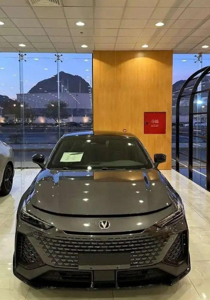 جديدة Changan UNI-V أنا فيس ليفت 1, 2.0 l, 2026 في في المملكة العربية السعودية, جدة من شركة نما للسيارات  NMA AUTO، اللون رمادي. أخرى | AUTO.AE | إعلان #275218