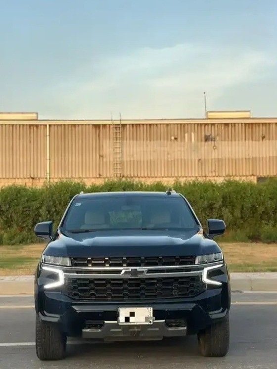 مستعملة Chevrolet Tahoe V, 5.3 l, 2022 في في المملكة العربية السعودية, جدة من Al Oun Cars معرض العون للسيارات، اللون أسود. مواصفات الخليج | AUTO.AE | إعلان #276252