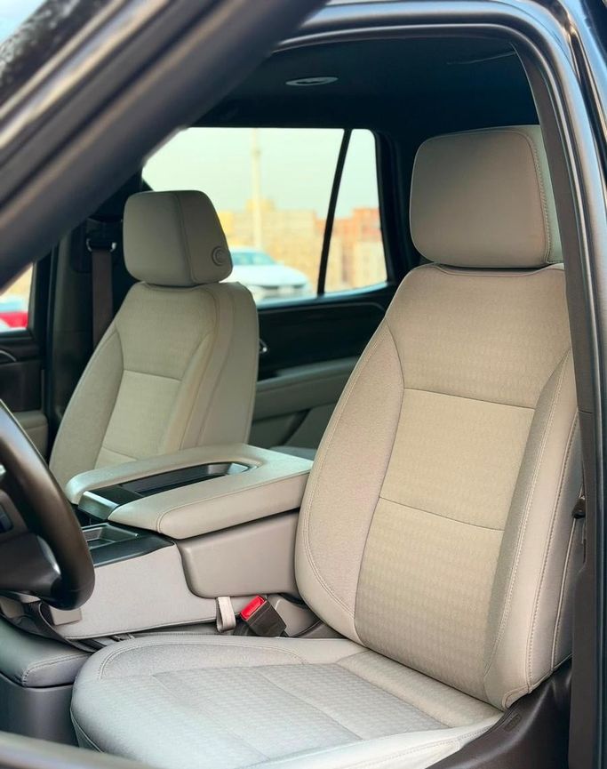 Подержанный Chevrolet Tahoe V, 5.3 л, 2023 в Саудовская Аравия, Джидда от Ideal Experience Trading ايديال اكسبيرينس للتجارة Черный цвет.  | AUTO.AE | Объявление #296335 — фото 16 из 18