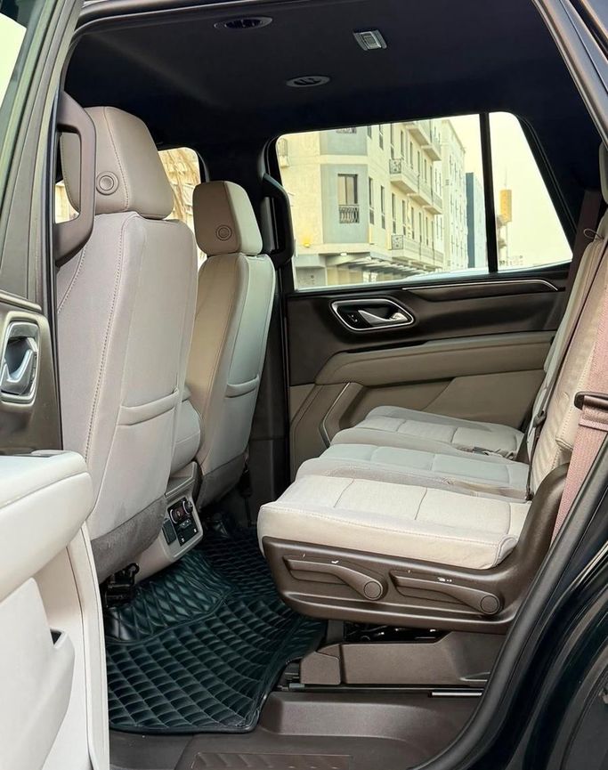 Подержанный Chevrolet Tahoe V, 5.3 л, 2023 в Саудовская Аравия, Джидда от Ideal Experience Trading ايديال اكسبيرينس للتجارة Черный цвет.  | AUTO.AE | Объявление #296335 — фото 17 из 18