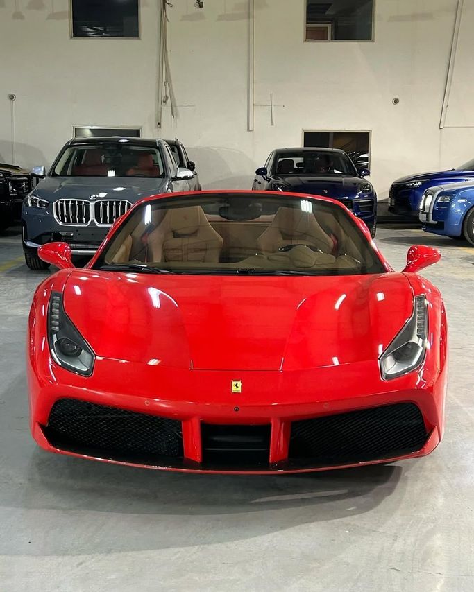 Подержанный Ferrari 488 Spider, 3.9 л, 2017 в Саудовская Аравия, Джидда от Edition One Красный цвет.  | AUTO.AE | Объявление #246079