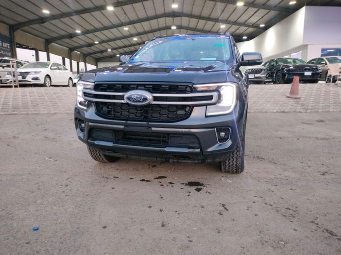 جديدة Ford Everest ثالثاً, 2.3 l, 2026 في في المملكة العربية السعودية, جدة من Auto Motors Int. أوتو موتورز العالمية، اللون رمادي. أخرى | AUTO.AE | إعلان #275566