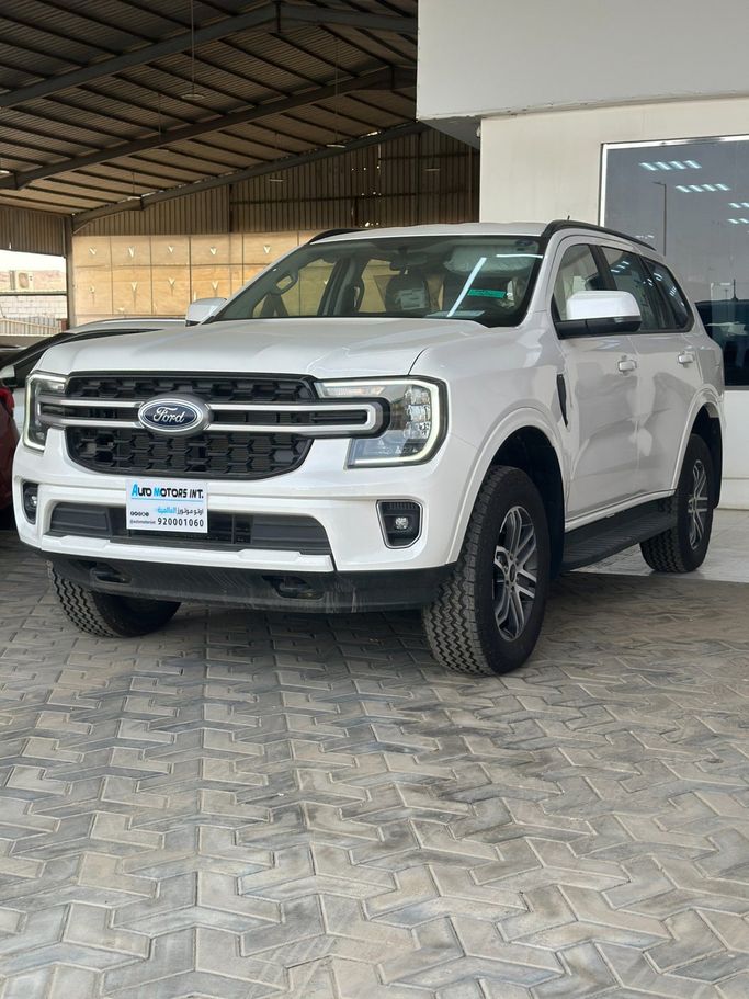 جديدة Ford Everest ثالثاً, 2.3 l, 2025 في في المملكة العربية السعودية, جدة من Auto Motors Int. أوتو موتورز العالمية، اللون أبيض. أخرى | AUTO.AE | إعلان #275567