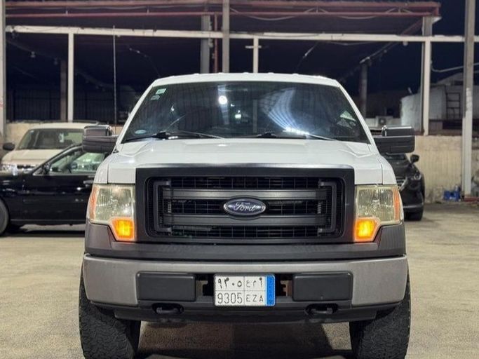 Used Ford F-150 XII, 5.4 l, 2013 in Saudi Arabia, Jeddah by Al Ameed Al Mumayaz معرض العميد المميز للسيارات, White color. Other | AUTO.AE | Listing #282659